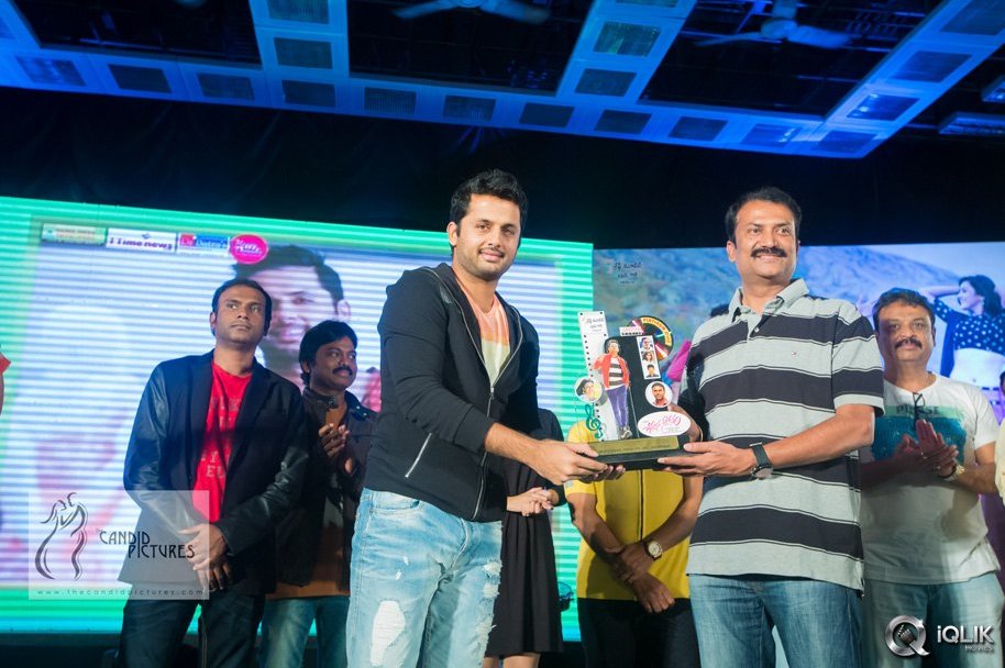 Chinnadana-Neekosam-Movie-Platinum-Disc-Function